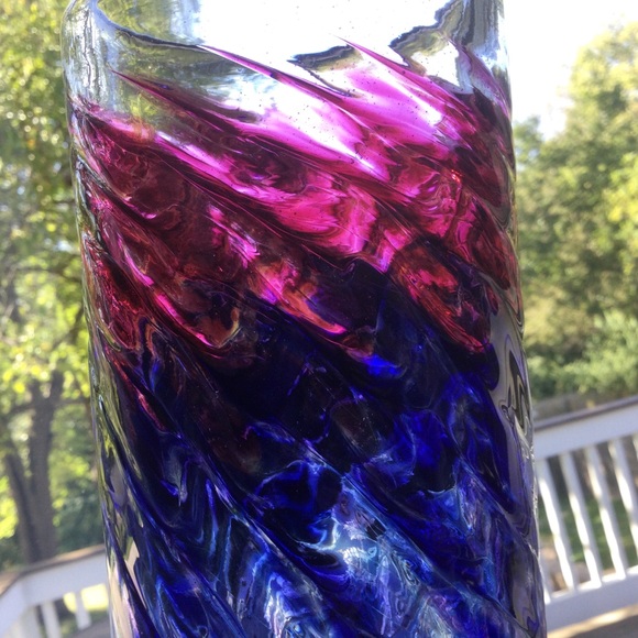Signed Art Glass Vase - Picture 9 of 10